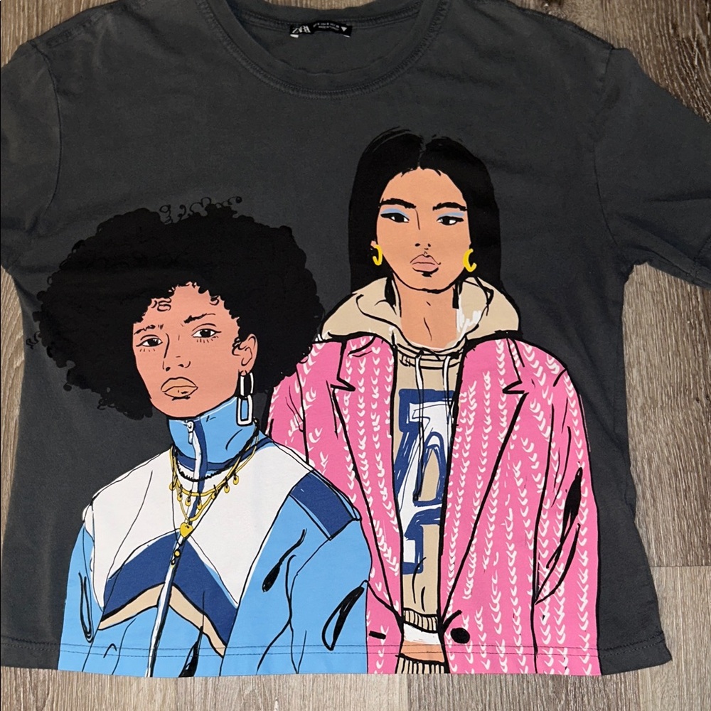 Zara Women's Graphic Tee - Gray, Pink, Blue - Picture 10 of 12